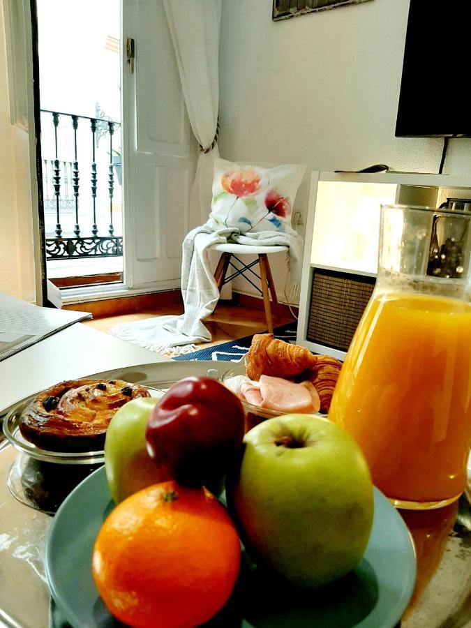 Bohemian & Suites Catedral -Parking 塞维利亚 外观 照片